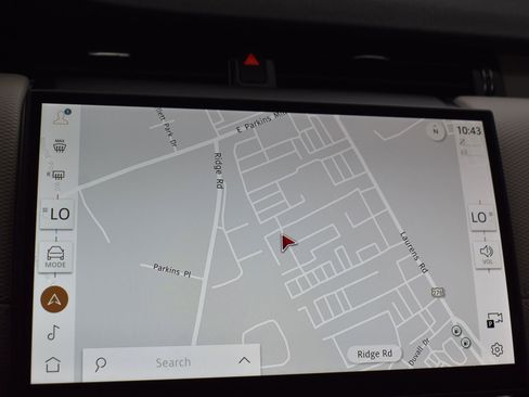 New 2024 Land Rover Discovery Sport Dynamic SE image 14