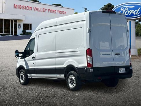 Used 2022 Ford E-Transit 148 High Roof w/ Load Area Protection Package RWD image 6