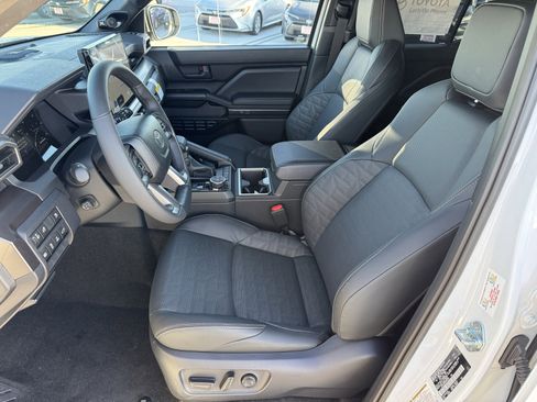 New 2025 Toyota 4Runner TRD Off-Road Premium image 2