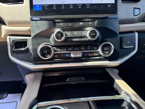 Used 2025 Ford Expedition Max Active image 23