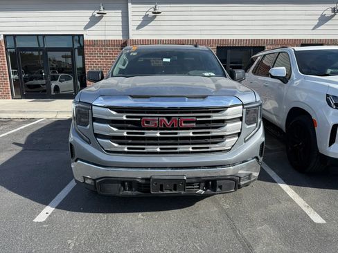 Used 2024 GMC Sierra 1500 Elevation w/ X31 Off-Road Package image 2