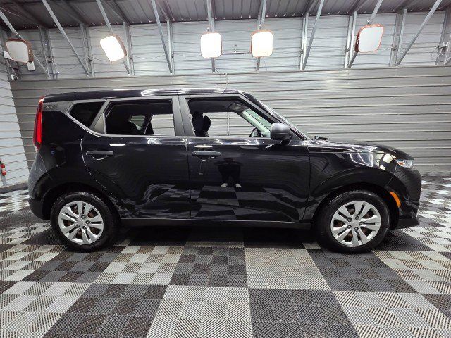 Used 2020 Kia Soul LX FWD image 10