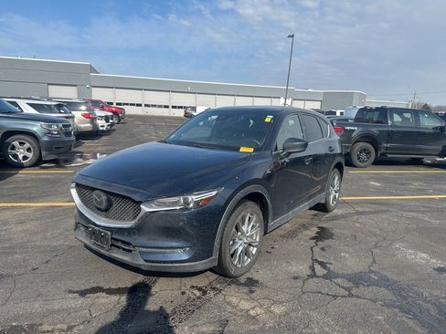 Used 2019 MAZDA CX-5 Signature image 1