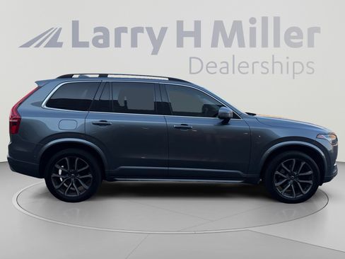 Used 2017 Volvo XC90 T6 Momentum w/ Vision Package AWD/4WD image 6