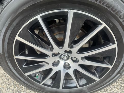 Used 2017 Toyota Highlander SE image 39