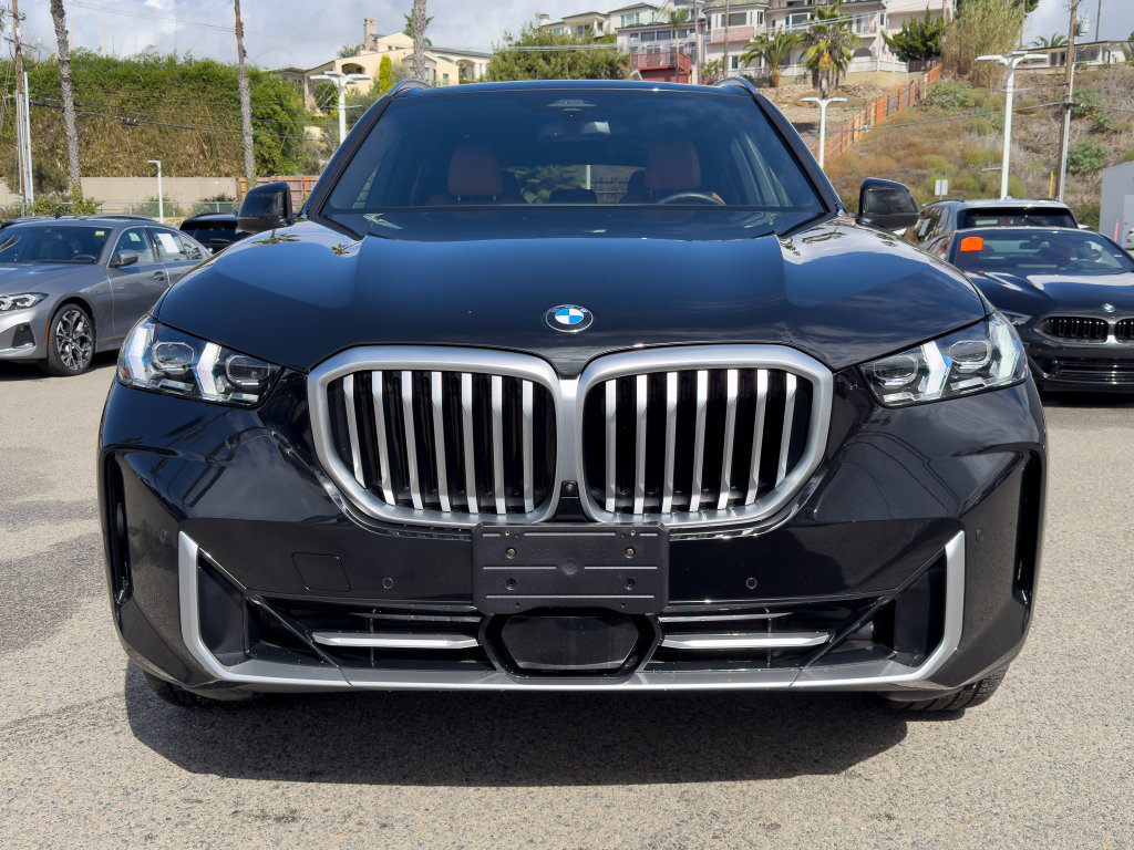 Used 2026 BMW X5 sDrive40i w/ Parking Assistance Package RWD image 2