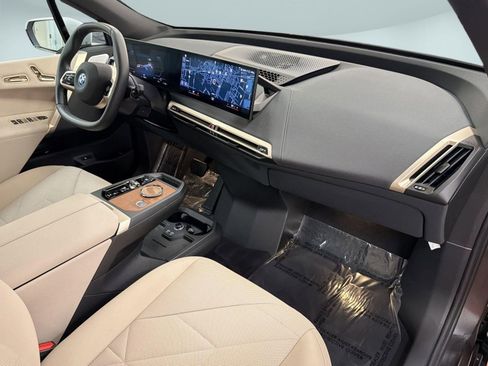 Certified 2023 BMW iX xDrive50 w/ Premium Package image 34
