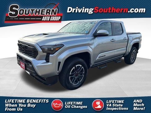 Used 2024 Toyota Tacoma TRD Sport w/ TRD Sport Upgrade Package AWD/4WD image 1