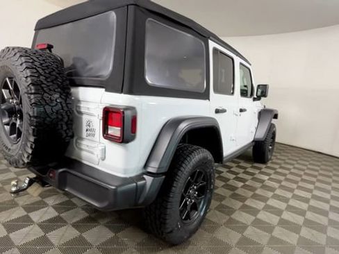 Used 2024 Jeep Wrangler Unlimited AWD/4WD image 5