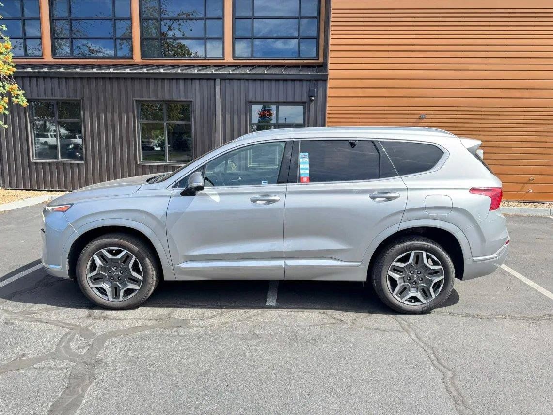 Used 2021 Hyundai Santa Fe Calligraphy w/ Cargo Package AWD/4WD image 2