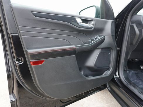 Certified 2024 Ford Escape ST-Line w/ Equipment Group 301A image 8