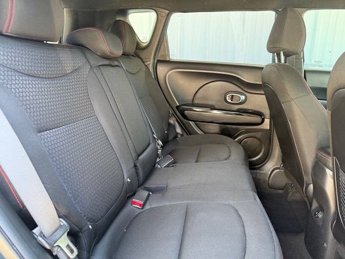 Used 2018 Kia Soul + FWD image 27