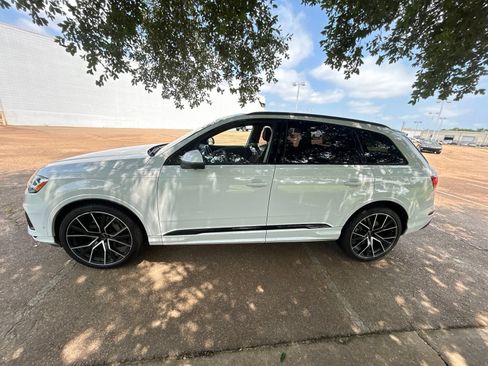 Used 2023 Audi Q7 3.0T Prestige AWD/4WD image 3