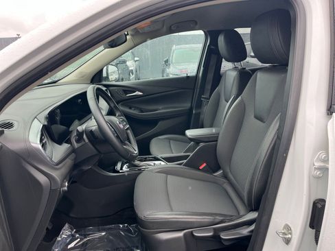 Used 2025 Buick Encore GX Preferred FWD image 36