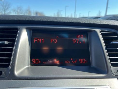 Used 2012 Nissan Murano S image 17