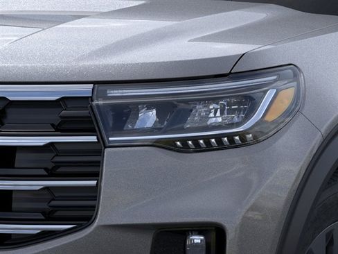 New 2026 Ford Explorer Active w/ Active Comfort Package AWD/4WD image 18