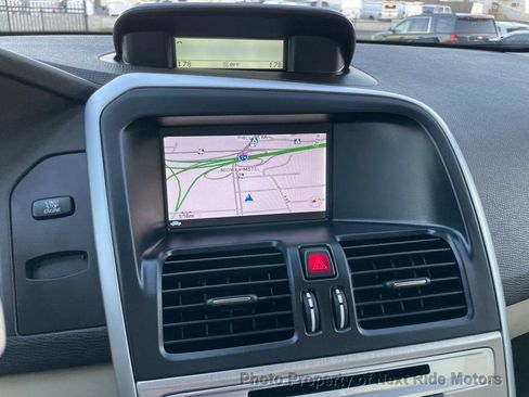 Used 2011 Volvo XC60 3.2 image 15