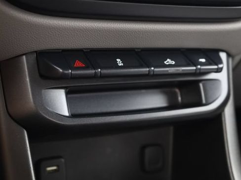 Used 2017 GMC Canyon W/T w/ Convenience Package RWD image 19