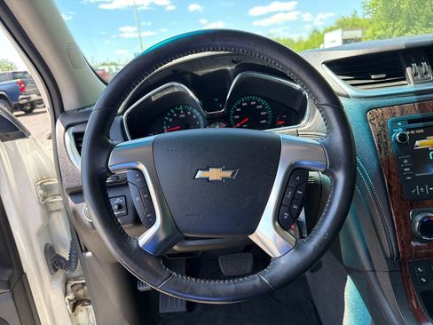Used 2013 Chevrolet Traverse LT FWD image 13