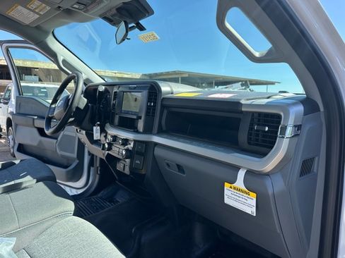 New 2025 Ford F550 4x4 Regular Cab Super Duty image 19
