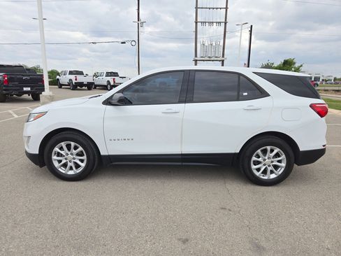 Used 2019 Chevrolet Equinox LS image 6