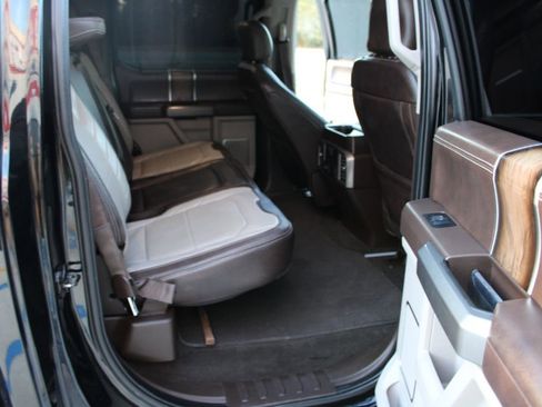 Used 2019 Ford F150 Limited image 14