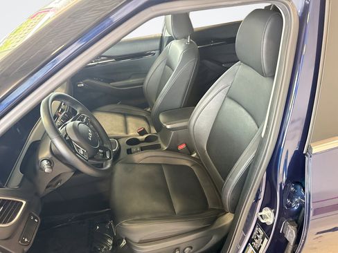 Used 2024 Kia Seltos SX w/ SX Sunroof Package AWD/4WD image 11