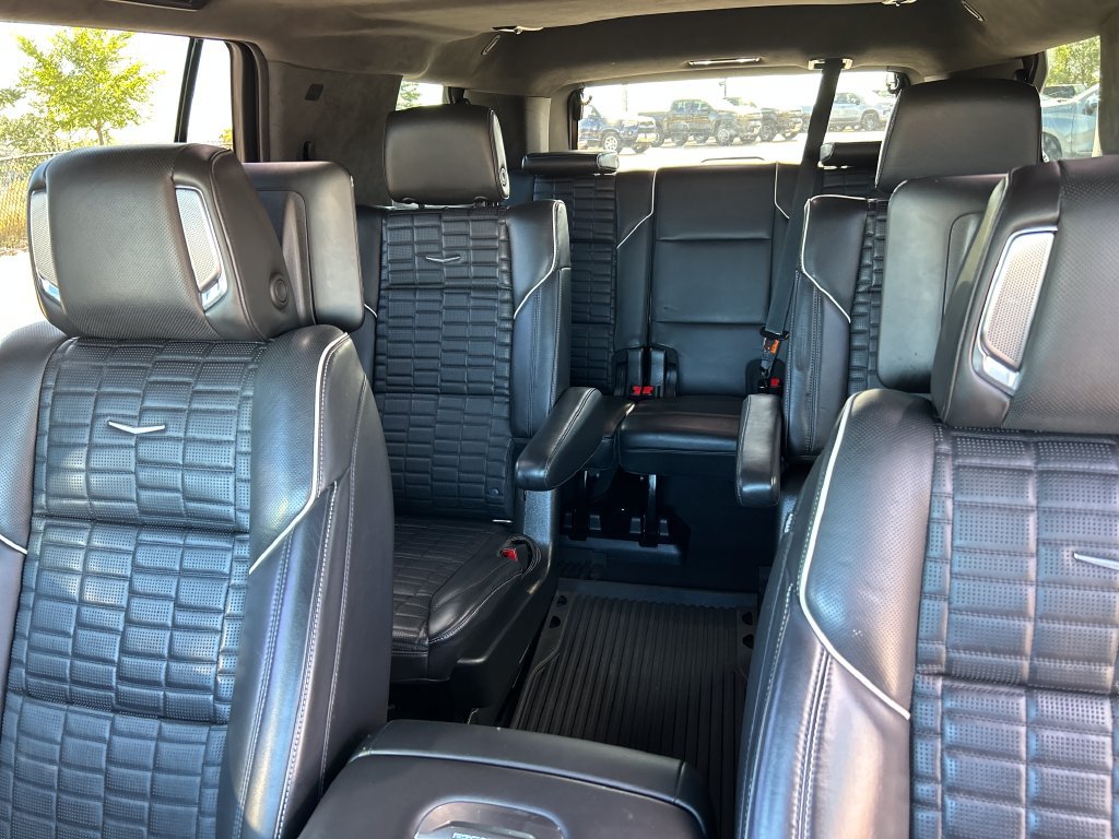 Used 2021 Cadillac Escalade Sport Platinum AWD/4WD image 6