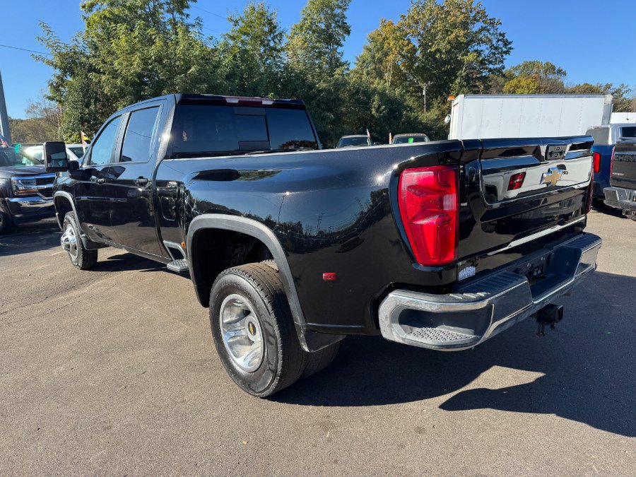 Used 2022 Chevrolet Silverado 3500 LT w/ Convenience Package AWD/4WD image 3