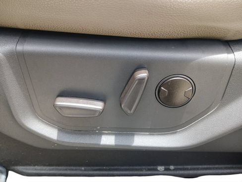 Used 2021 Ford Expedition Max XLT RWD image 32