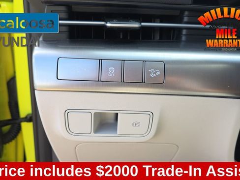 Used 2025 Hyundai Kona SEL AWD/4WD image 14