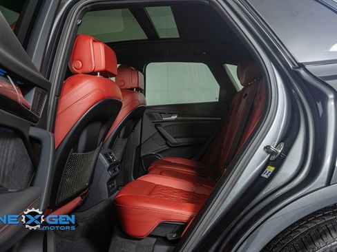 Used 2024 Audi SQ5 Prestige image 25