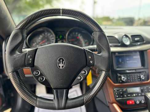 Used 2014 Maserati GranTurismo Sport RWD image 18