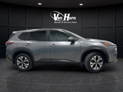 Used 2023 Nissan Rogue SV AWD/4WD image 8