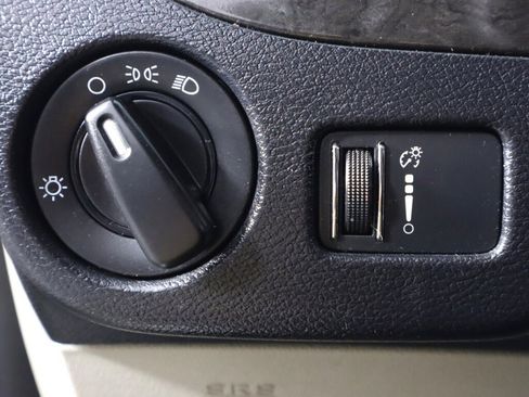 Used 2016 Dodge Grand Caravan SE w/ Quick Order Package 29E SE image 10