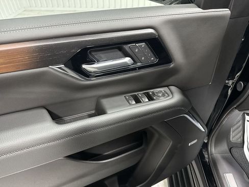 New 2026 GMC Yukon Denali w/ Sun & Power Step Package image 24