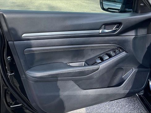 Used 2020 Nissan Altima 2.5 SV image 21