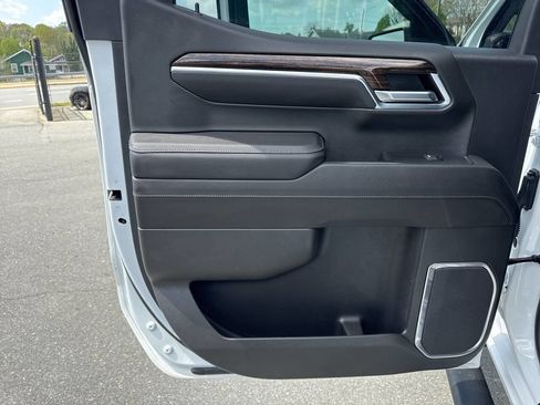 Used 2023 GMC Sierra 1500 Elevation w/ Preferred Package image 37