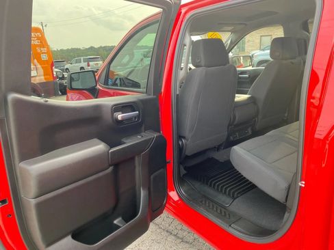 Used 2021 Chevrolet Silverado 1500 Custom image 25