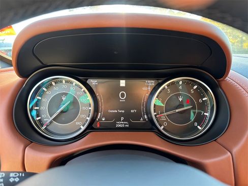 Used 2022 Maserati Levante Modena image 27