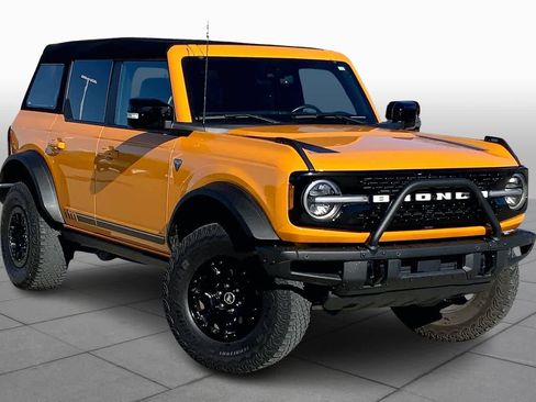 Used 2021 Ford Bronco First Edition image 2