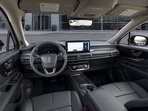 New 2026 Lincoln Corsair Premiere image 9