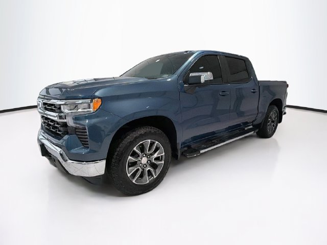 Used 2024 Chevrolet Silverado 1500 LT AWD/4WD image 3