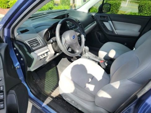 Used 2015 Subaru Forester 2.5i Premium w/ All-Weather Package AWD/4WD image 4