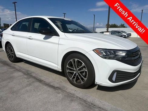 Used 2023 Volkswagen Jetta Sport FWD image 1