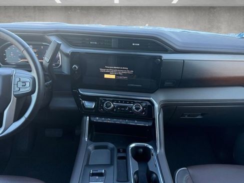 Used 2024 GMC Sierra 2500 Denali w/ Denali Reserve Package image 3