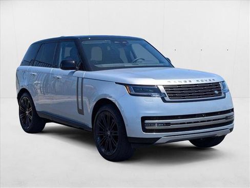 New 2025 Land Rover Range Rover SE image 7