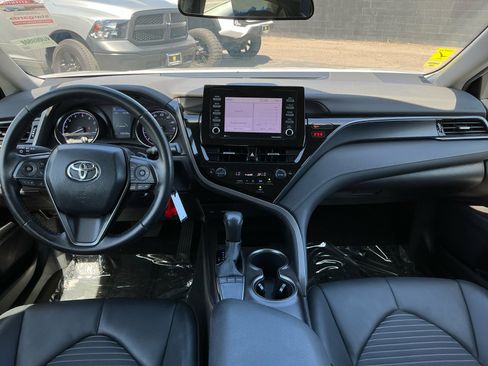 Used 2022 Toyota Camry SE w/ Carpet Mat Package (TMS) FWD image 14