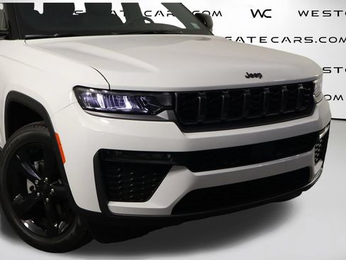 Used 2026 Jeep Grand Cherokee Limited w/ Limited Altitude Package AWD/4WD image 45