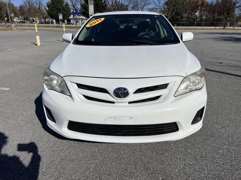 Used 2011 Toyota Corolla LE image 3